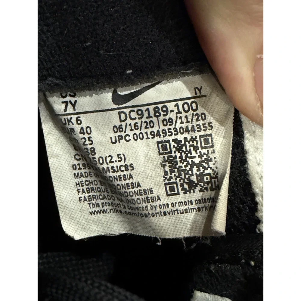 Nike Air Force 1 Low '07 White Black Swooshfetti Print DC9189-100 GS‎ Size 7Y